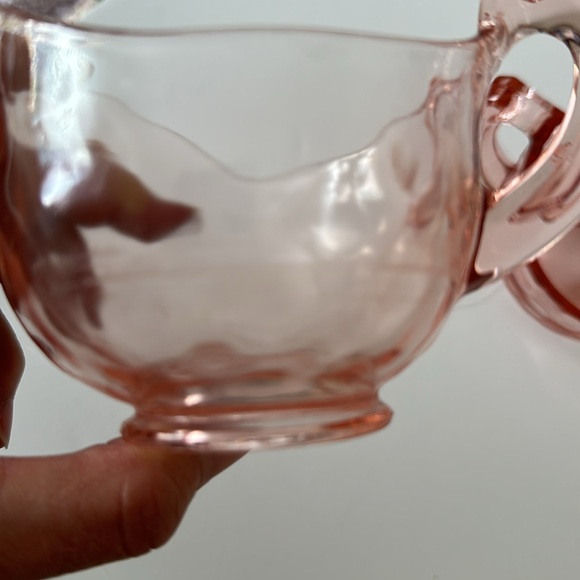 Vintage sugar and creamer, pink carnival glass, great condition no chips,cracks - Picture 6 of 7